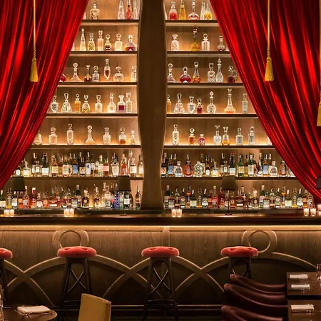 巴塞罗那艾迪逊酒店 酒店 5*