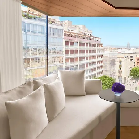 The Edition Hotell 5*